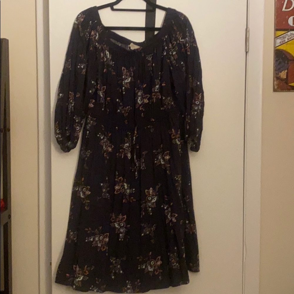 Loft- Off the shoulder tie waist dress